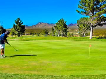 Let's play some golf
