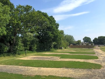 Gravel path for easy manoeuvres