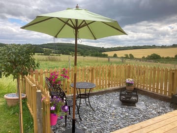 Alfresco dining