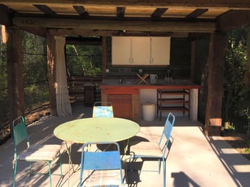Kitchen and dining area