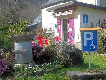 Site facilities