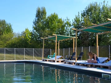 Enclosed swimming pool