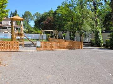 Playground and pétanque