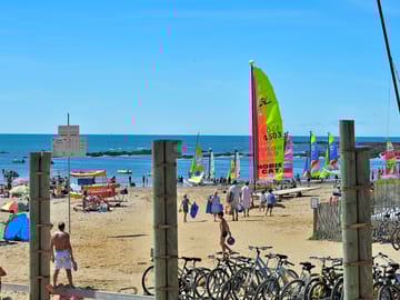 Normandelière beach and its sports centre