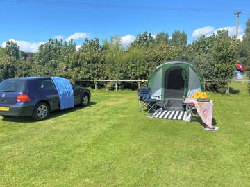 Large, flat pitches with electric hookup