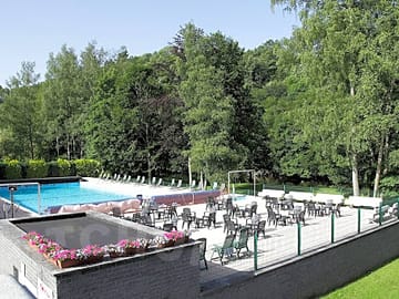 Pool area open in july and august
