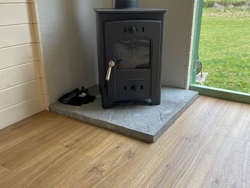 Log burner