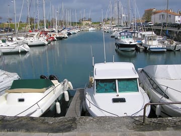 Ars en ré harbour