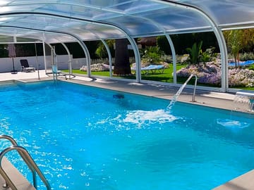 Piscina cubierta interior