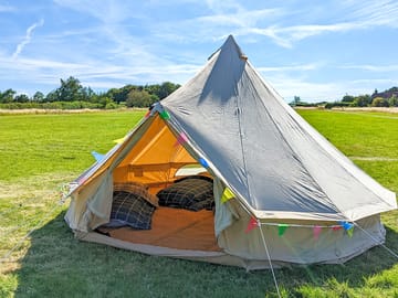 What a perfect weather for glampingđ