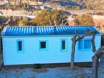 MH2 exterior
