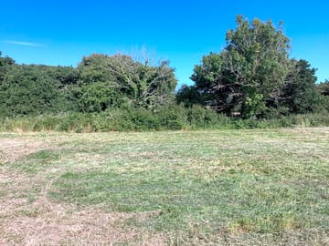 Field-edge pitch