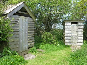 Gas-powered shower