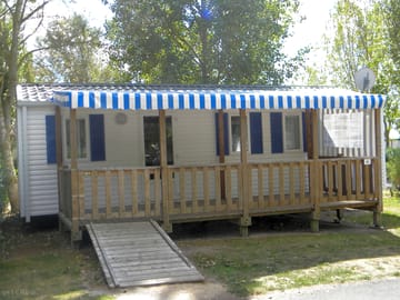 Holiday home with a large terrace