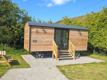 Gruffydd Shepherd Hut
