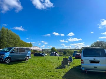 Non-electric grass tent pitch