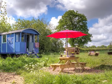 Spacious outdoor area