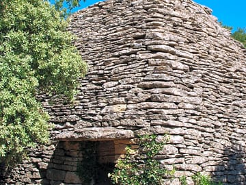 Traditional stone borie on site