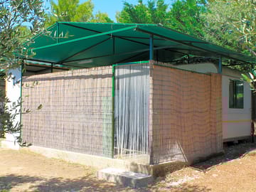 Exterior of the cabin