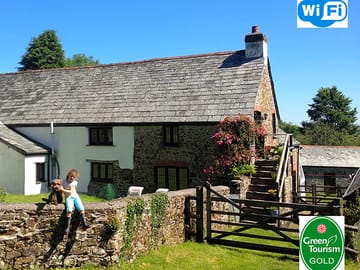 The main farmhouse dates back to the 1650s