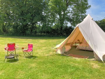 Firepit / bbq provided, as well as gas cooked in the shared kitchen area