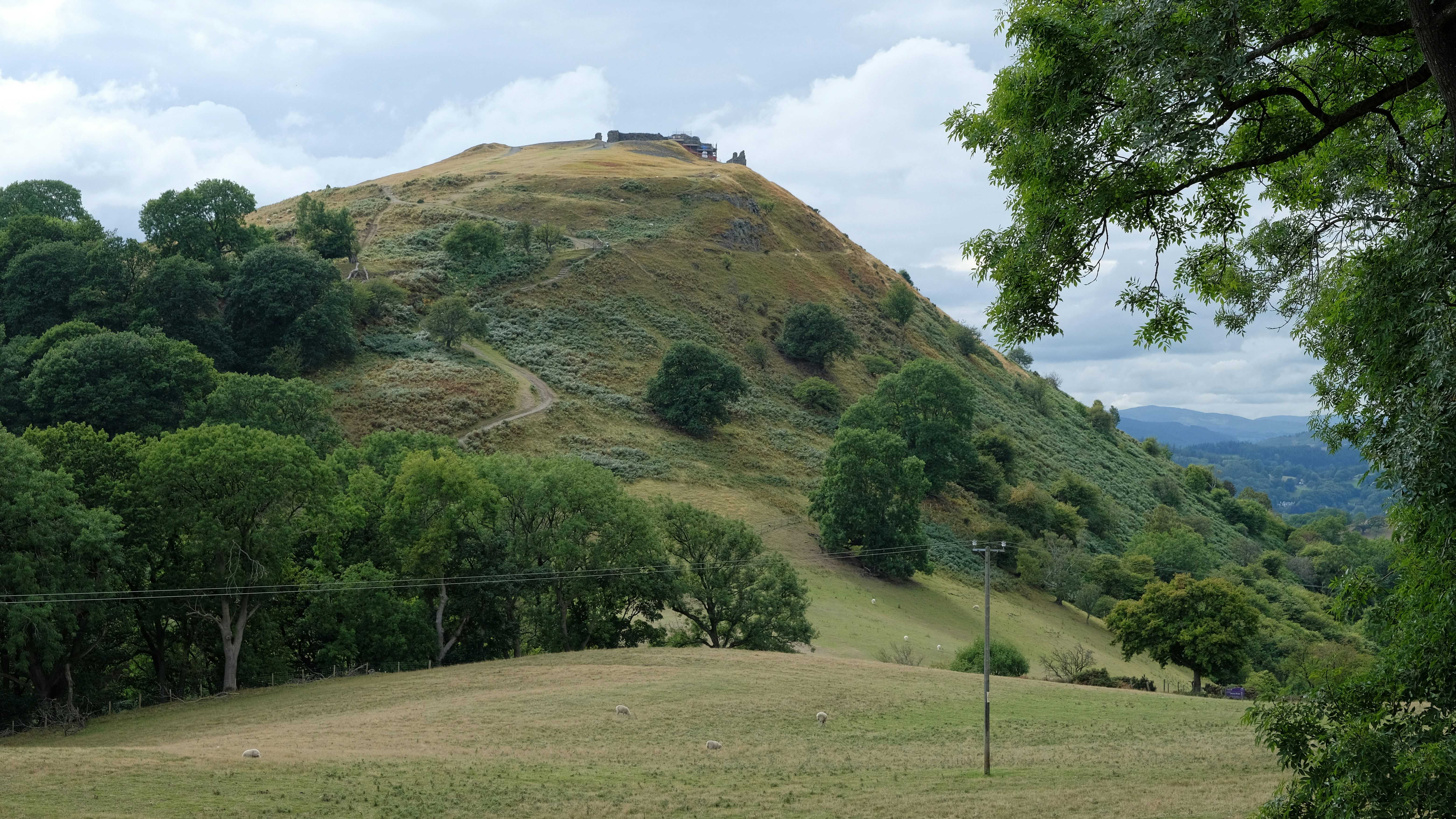 The uphill path to Castell Dinas Brân (Sebastian Hermann/Unsplash)