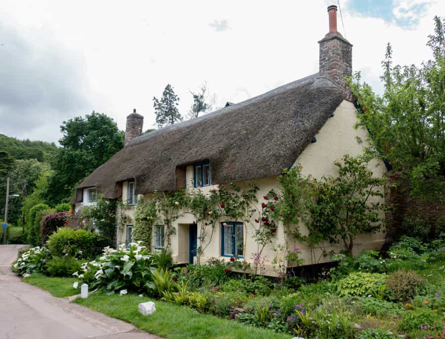A traditional cottage in Dunster (Ray Harrington/Unsplash)