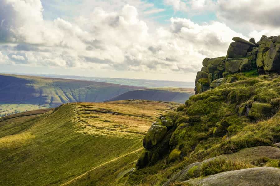 Views from the edge of Kinder Scout (Tom Wheatley/Unsplash)