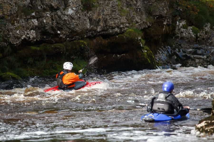 Kayaking (PublicDomainPictures/Pixabay)
