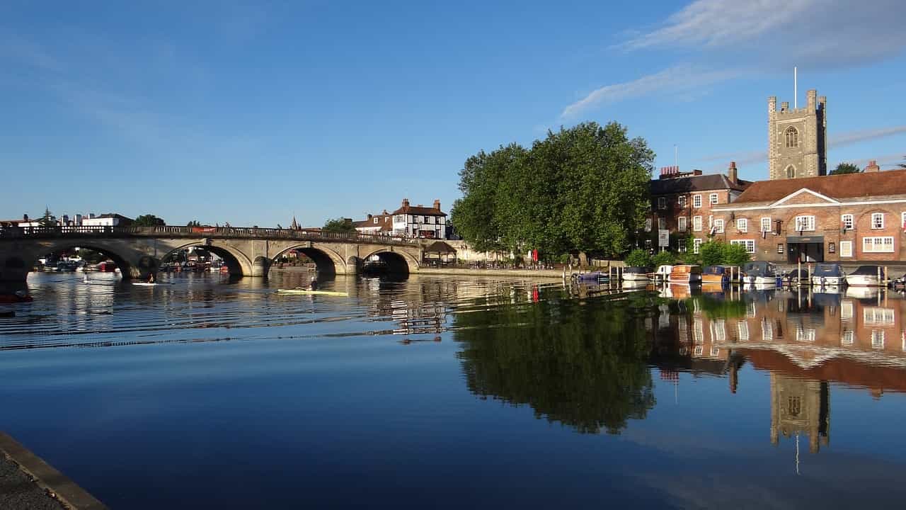 The Thames Path at Henley-on-Thames (Pixabay) 